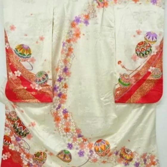 【Maki】正絹☆純粋無垢なはにかみ笑顔がぴったりの優雅な7歳七五三用祝着