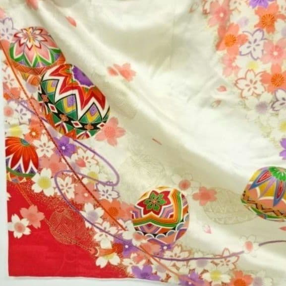 【Maki】正絹☆純粋無垢なはにかみ笑顔がぴったりの優雅な7歳七五三用祝着