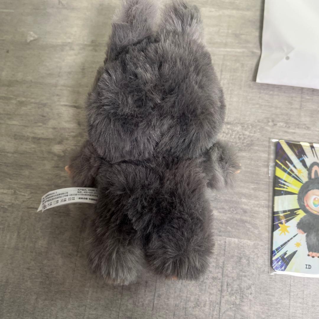 ポップマート　エナジーシリーズシークレットラブブ