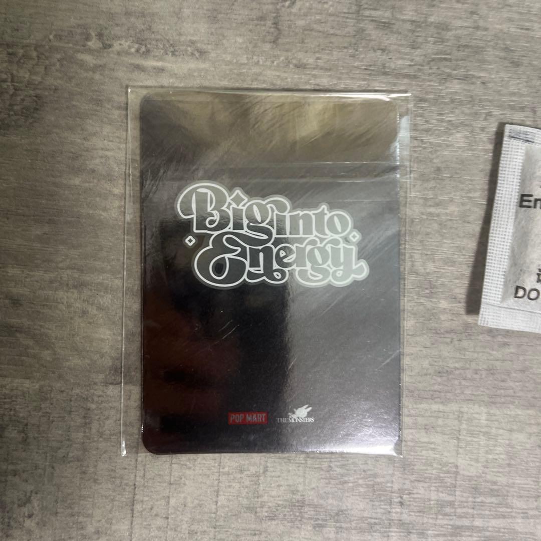 ポップマート　エナジーシリーズシークレットラブブ