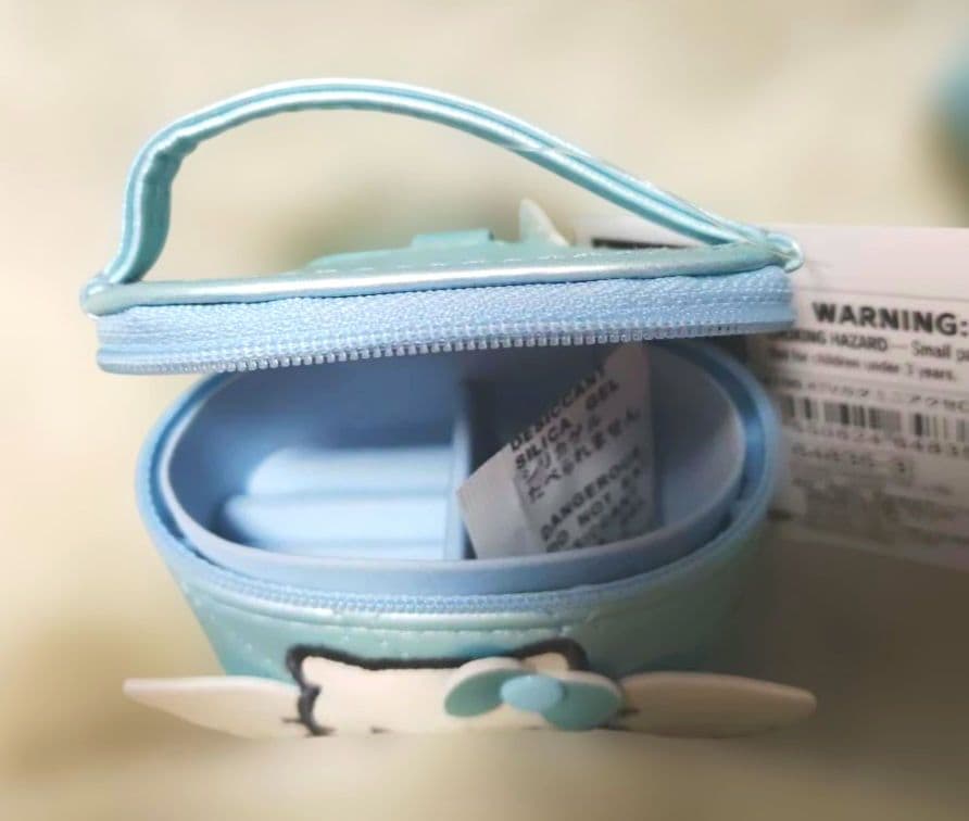 キティミニチュアキルトリュックポーチバニティ形ケース　ウォレット　ミラー　４点