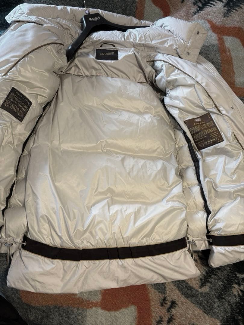 美品】MOORER NAIROBI-PXフーデッドダウンコート38ライトグレー - メルカリ