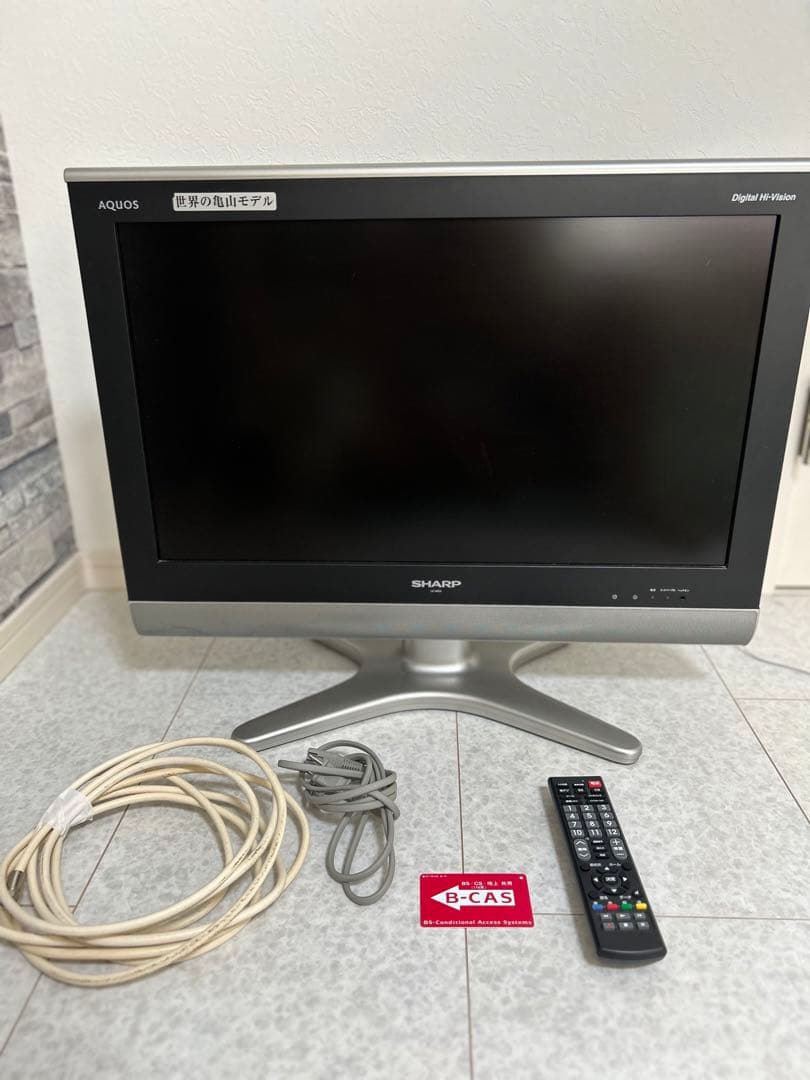 SHARP AQUOS 世界の亀山モデル26型 状態◎すぐ発送(2009年製) - メルカリ