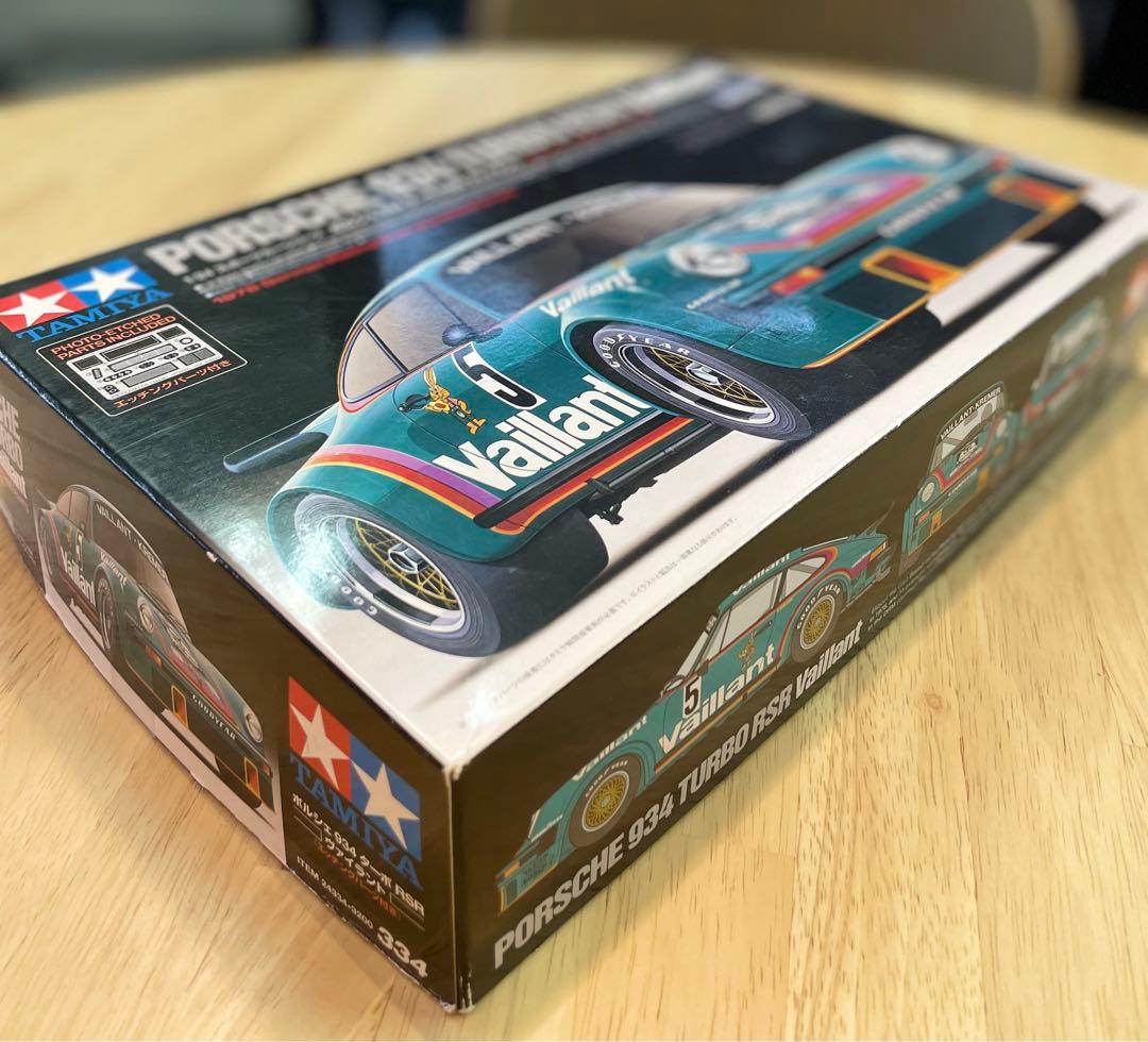 未組立】タミヤ 1/24 ポルシェ 934 ターボ RSR ヴァイラント - メルカリ