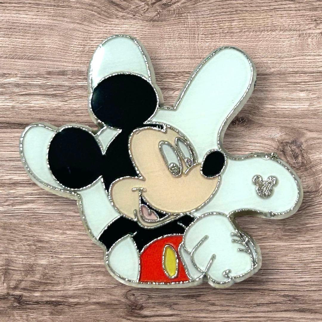 海外ディズニー ピンバッジ ミッキー ホワイト・グローブ・シルエット