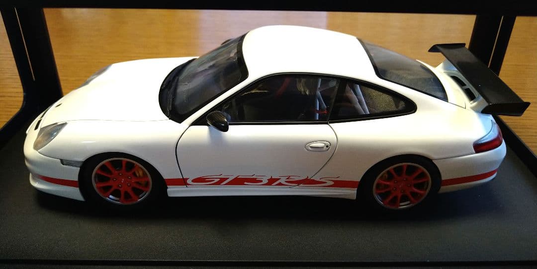 オートアート 1/18 ポルシェ911 GT3RS(996) レッド/ホワイト - メルカリ