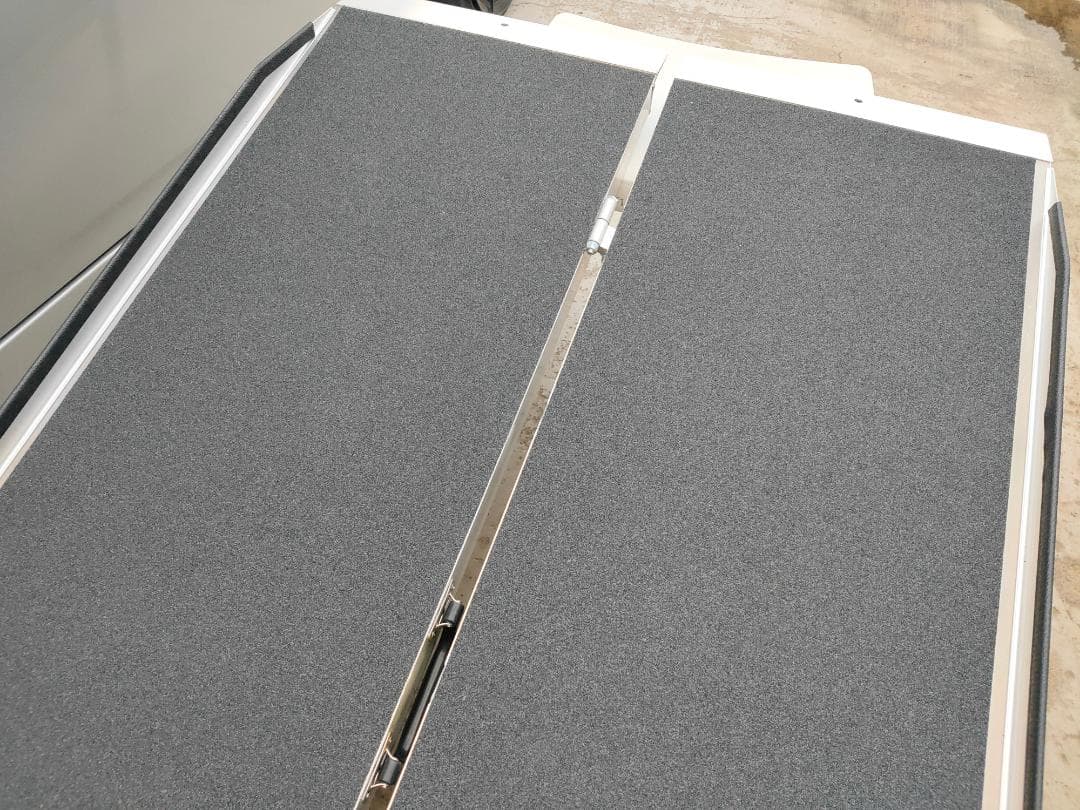 看護/介護に《耐荷重300kg》アルミ2枚折れ☆ポータブルスロープ1.5mサイズ