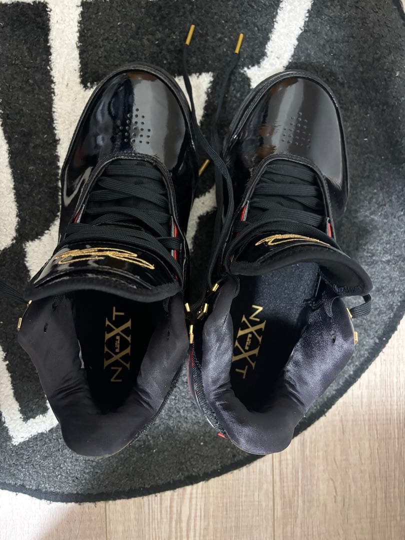 NEXT バスケットボールシューズ ブラック/ゴールド/レッド - メルカリ