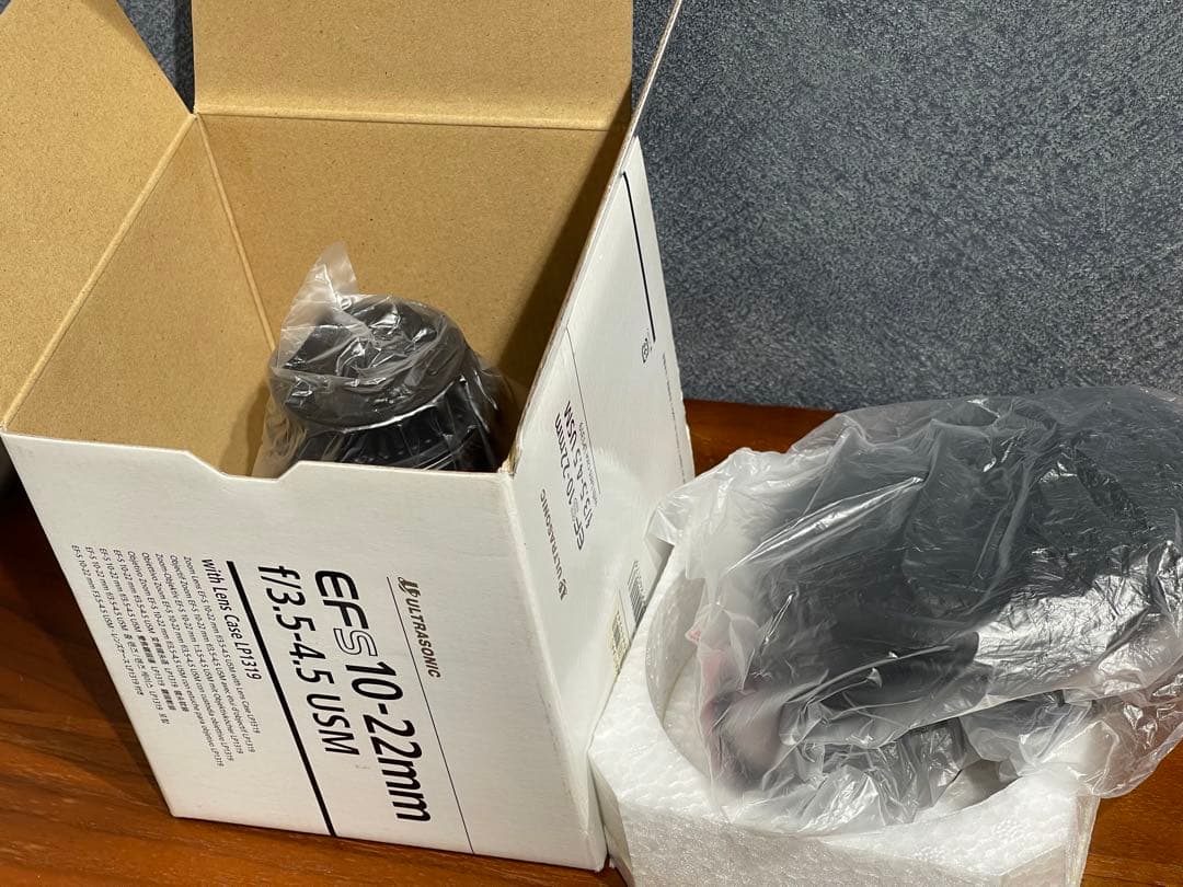 Canon EF-S 10-22mm f/3.5-4.5 USM 保護フィルタ付