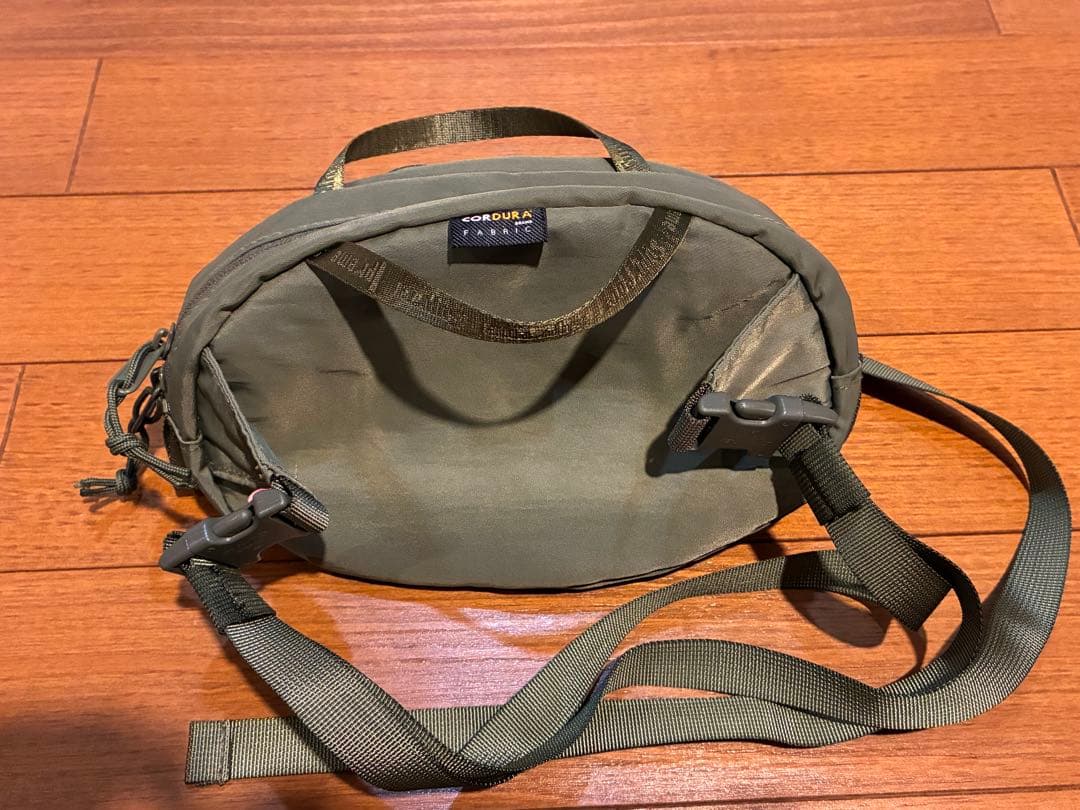 美品❣️Supreme ボディバッグ オリーブ CORDURA製 - メルカリ