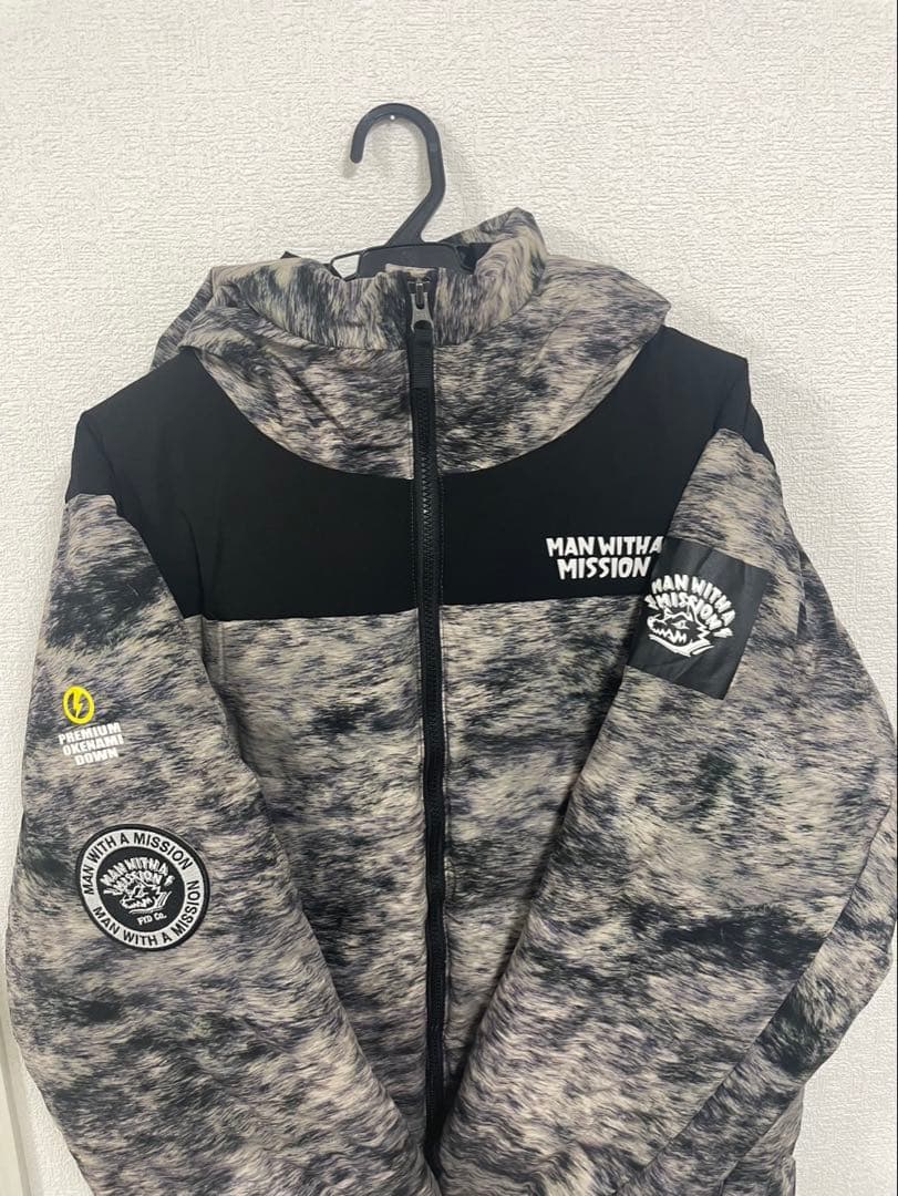 MAN WITH A MISSION ダウンジャケット　収納袋付き