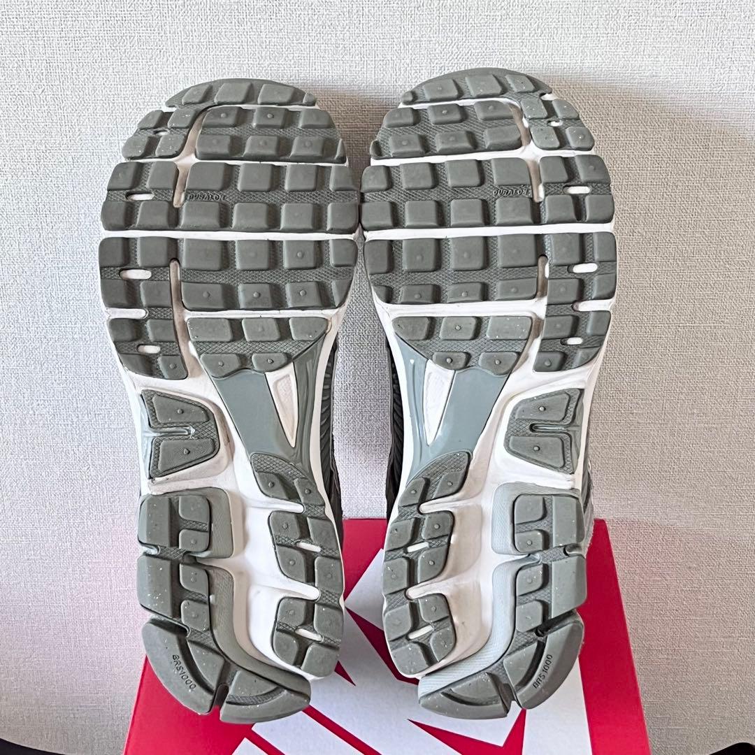 NIKE ZOOM VOMERO 5 ズームボメロ 26.0cm