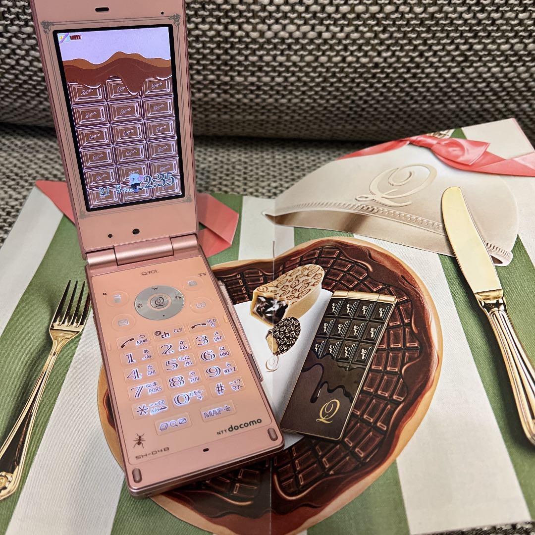 美品】Q-pot キューポット 携帯電話 SH-04Bピンク 希少 - メルカリ