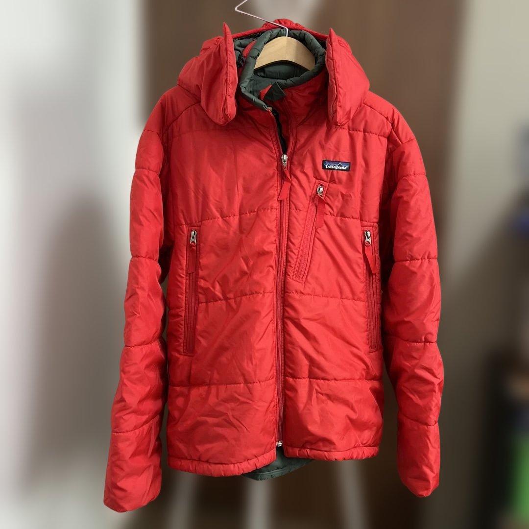 パタゴニアpatagoniaパフジャケット　フード付ダウン赤　S 中古・古着通販】Patagonia (パタゴニア) パフジャケット レッド