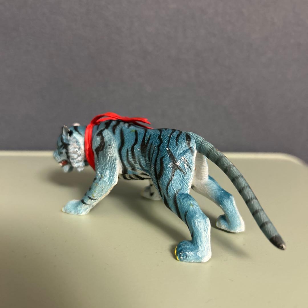 アニマルカイザー フィギュア - メルカリ