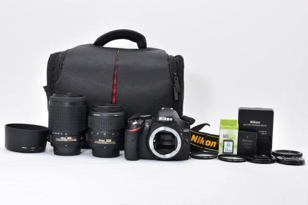 ニコン Nikon D3200 ダブルズームキット 《ショット数8116回》