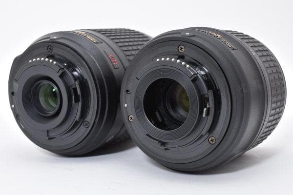 ニコン Nikon D3200 ダブルズームキット 《ショット数8116回》