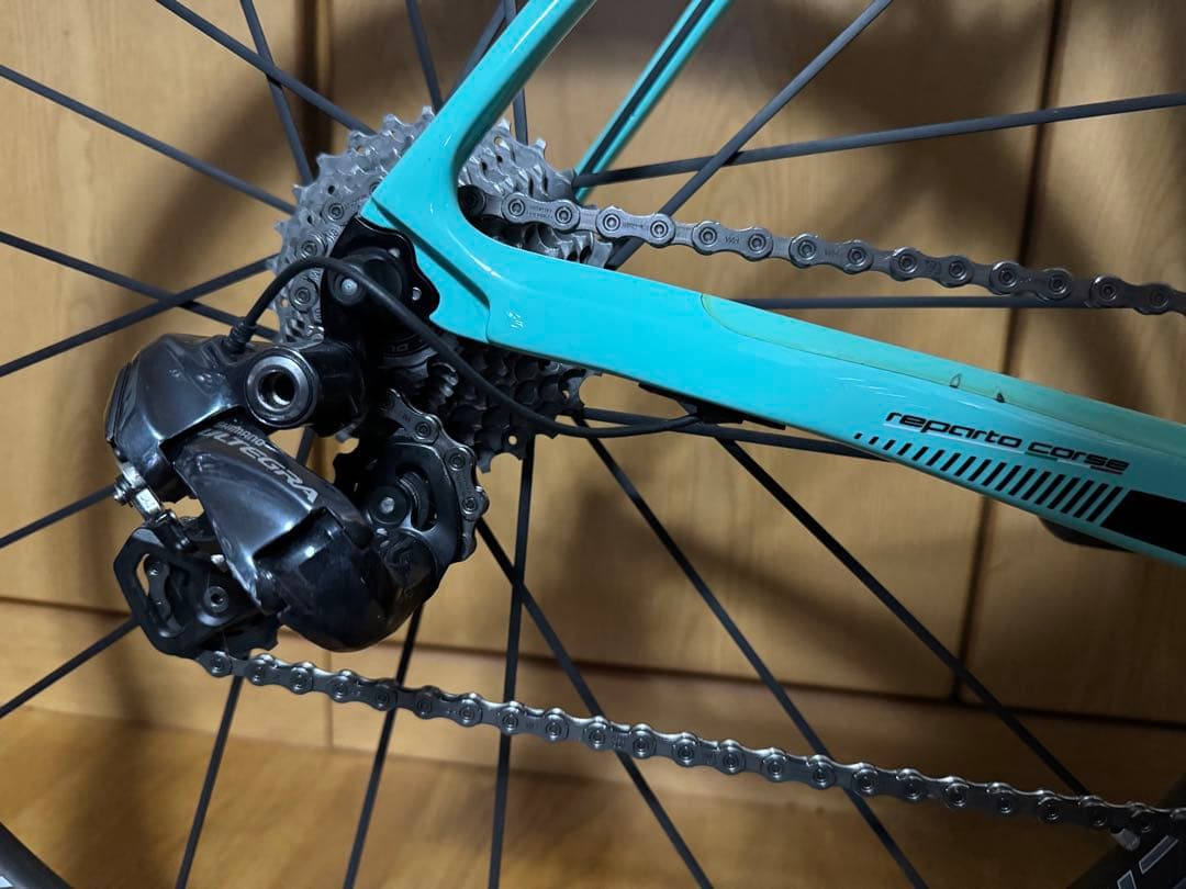 レース仕様！BIANCHI OLTRE XR3 Di2 レーシングゼロカーボン - メルカリ