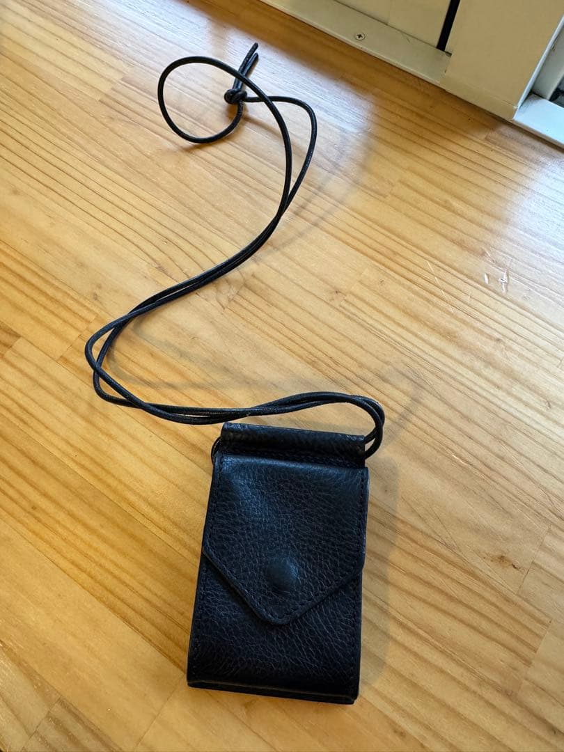 エンダースキマ　hang wallet -black-