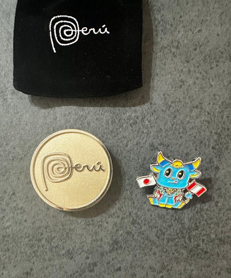 万博　ペルー　ピンバッチ　ぬいぐるみ　3点セット