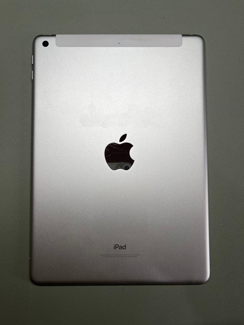 iPad第6世代 シルバー MR6P2J/A　A1954 32GB P23353430_1.jpg