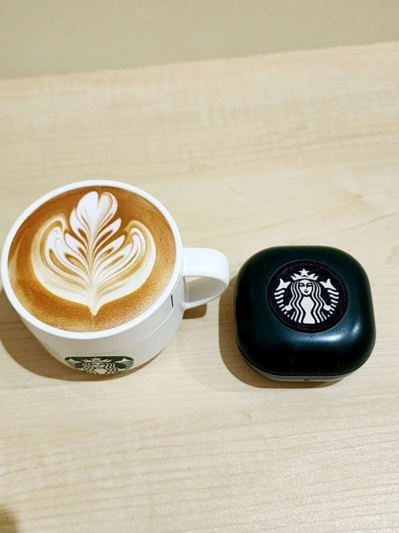 《新品未開封・レア》韓国スタバコラボ☆Galaxy Buds専用ケース☆