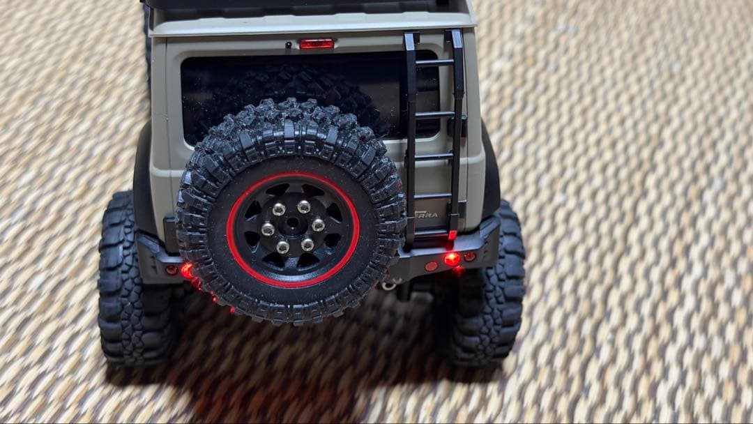 j*x様 京商ミニッツ４×4 アピオジムニーシエラカスタム