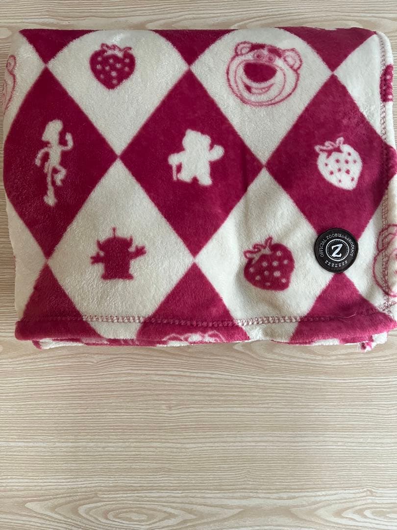 特大80cm トイストーリー☆ロッツォぬいぐるみ・大判ブランケット付き