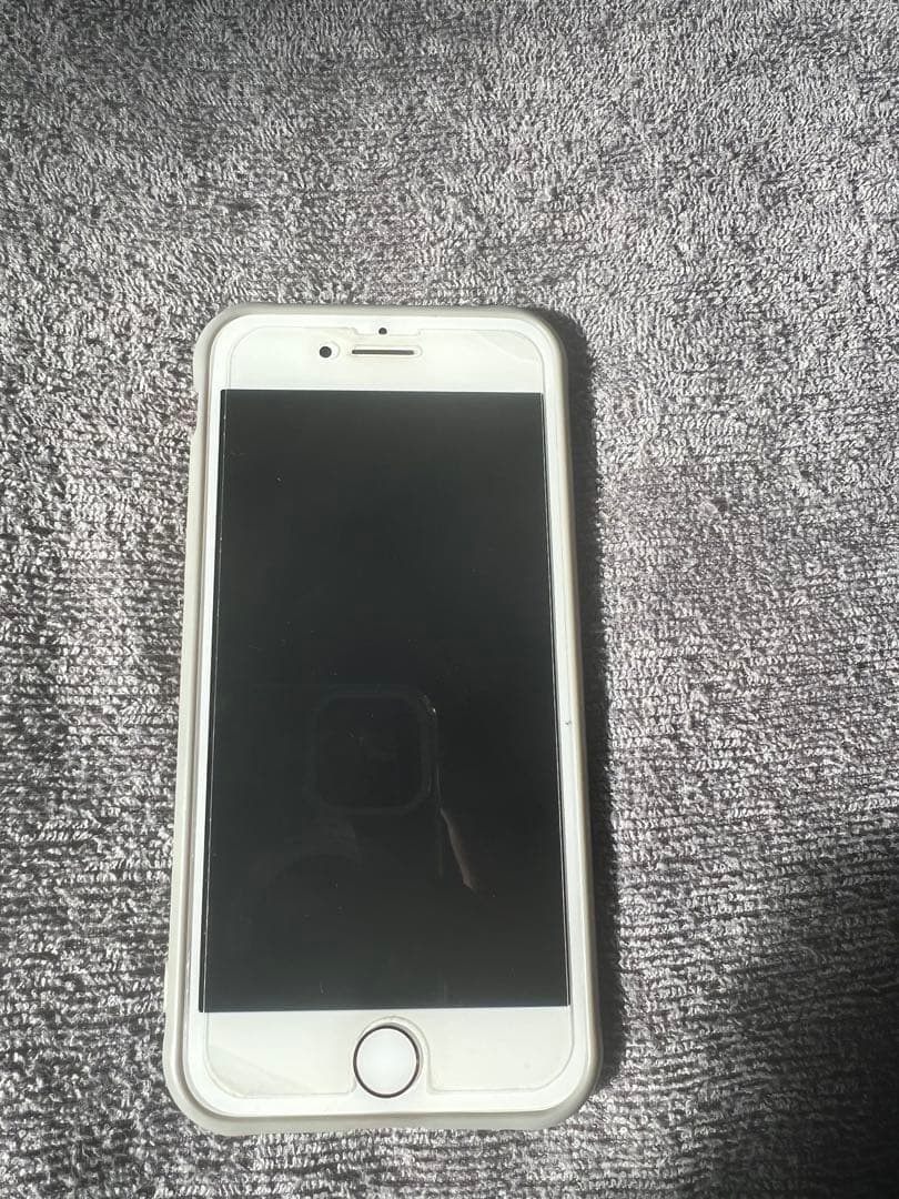 [256gb]Apple iPhone 8 ゴールド ケース付き iPhone8 A1906 (MQ862J/A) 256GB ゴールド 【国内版 SIMフリー】|中古