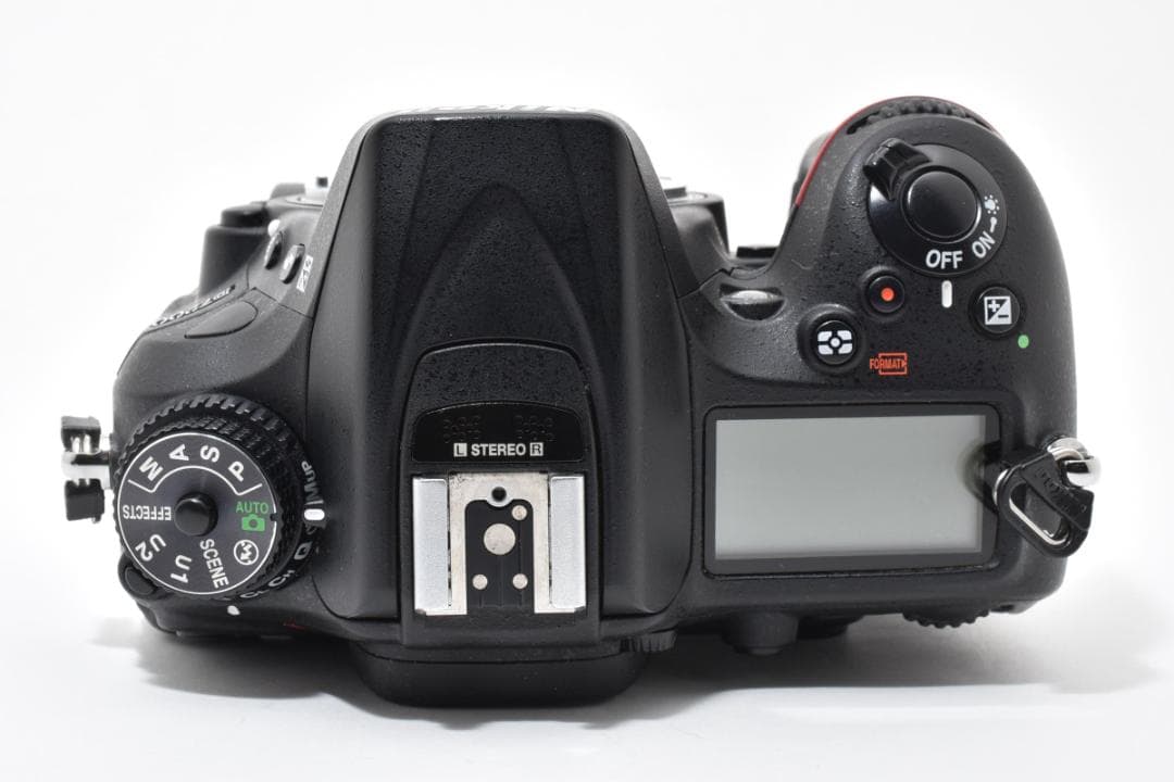 《完動品》 ニコン Nikon D7200 ボディ　取説付き・初期不良補償