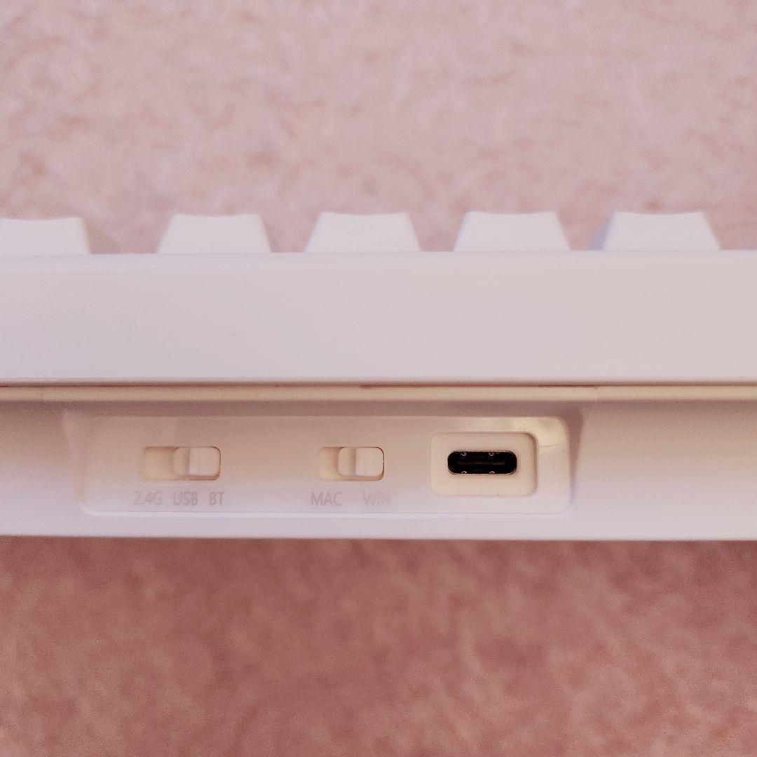 EPOMAKER QK81 75％ メカニカルキーボード ピンク×白 - メルカリ