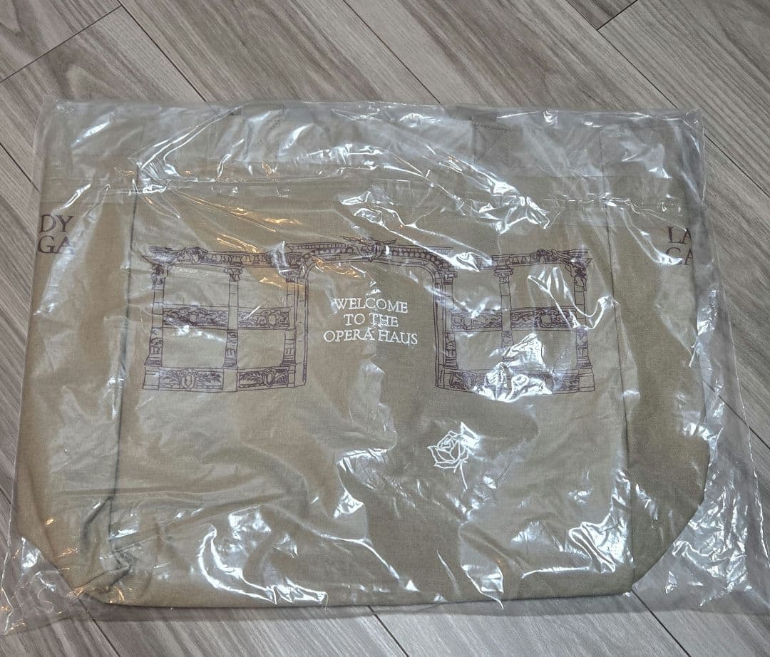 新品・未使用/ 2026/ レディガガ　トートバッグ/ LADY GAGA