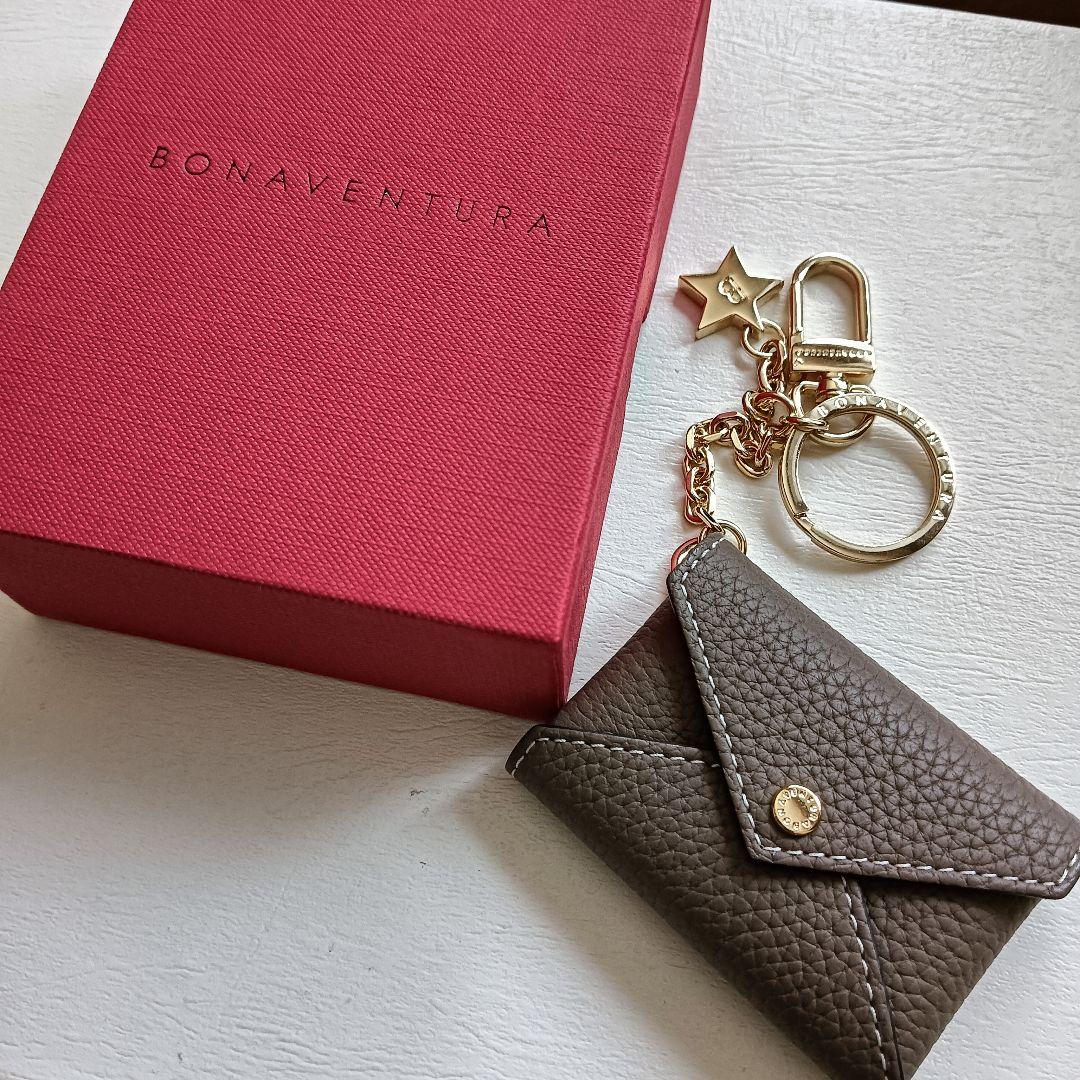 BONAVENTURA スターチェーンキーホルダー シュリンクレザー チャーム 84868266b_31_d_500.jpg
