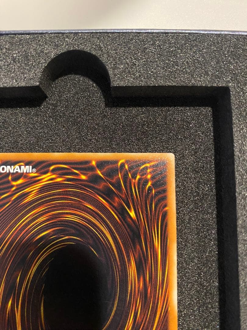 遊戯王　2期　極美品　ブラックマジシャン　レリーフ　アルティメット