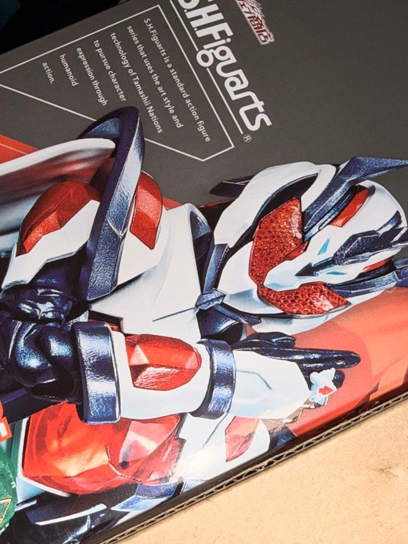 仮面ライダーマジェード　サンユニコーン　SHFiguarts