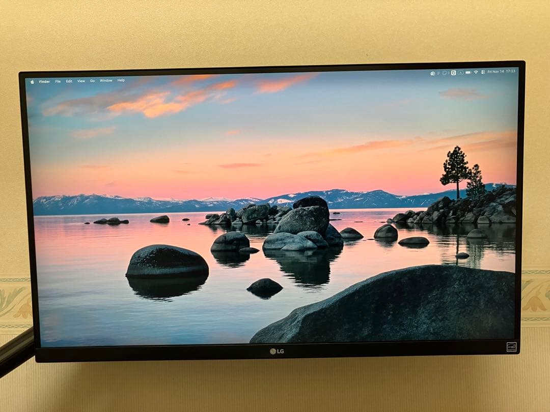LG un880-b 27インチ 4k