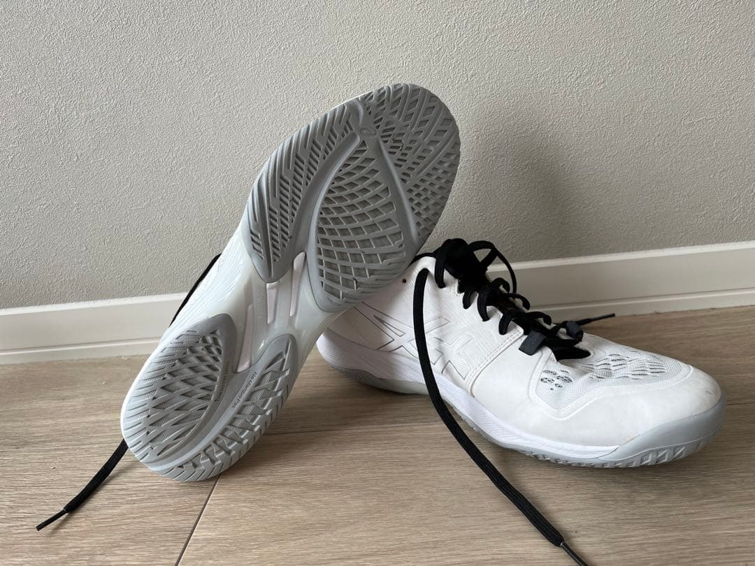 asics バレーボールシューズ 28.5cm（大きめ）