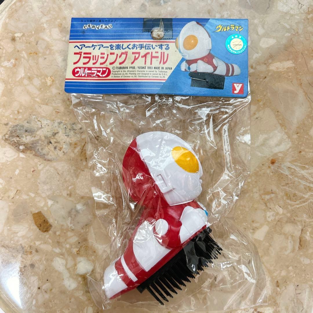 激レア ウルトラマン ブラッシング アイドル ソフビ セルボ ヘアーブラシ クシ
