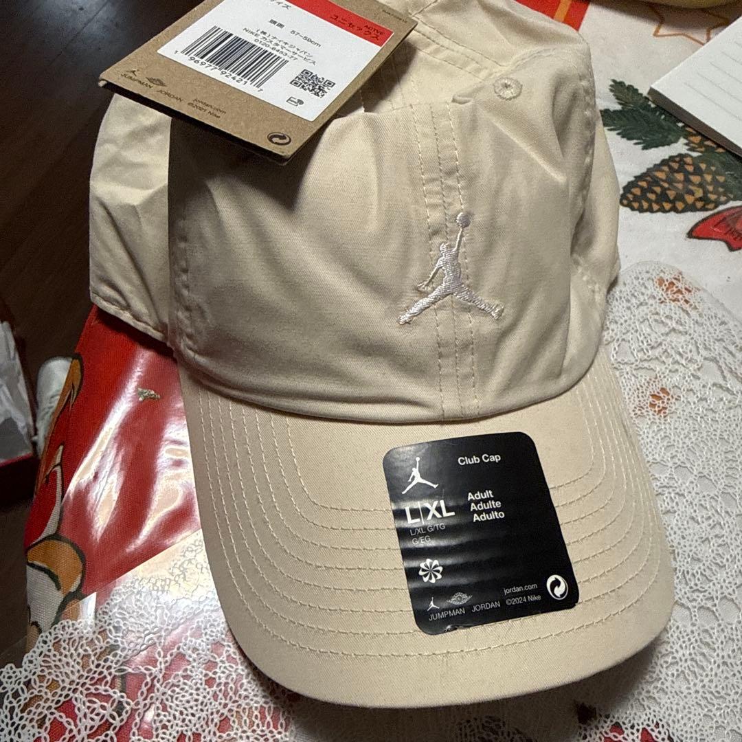 Jordan ベージュ キャップ L/XL - メルカリ