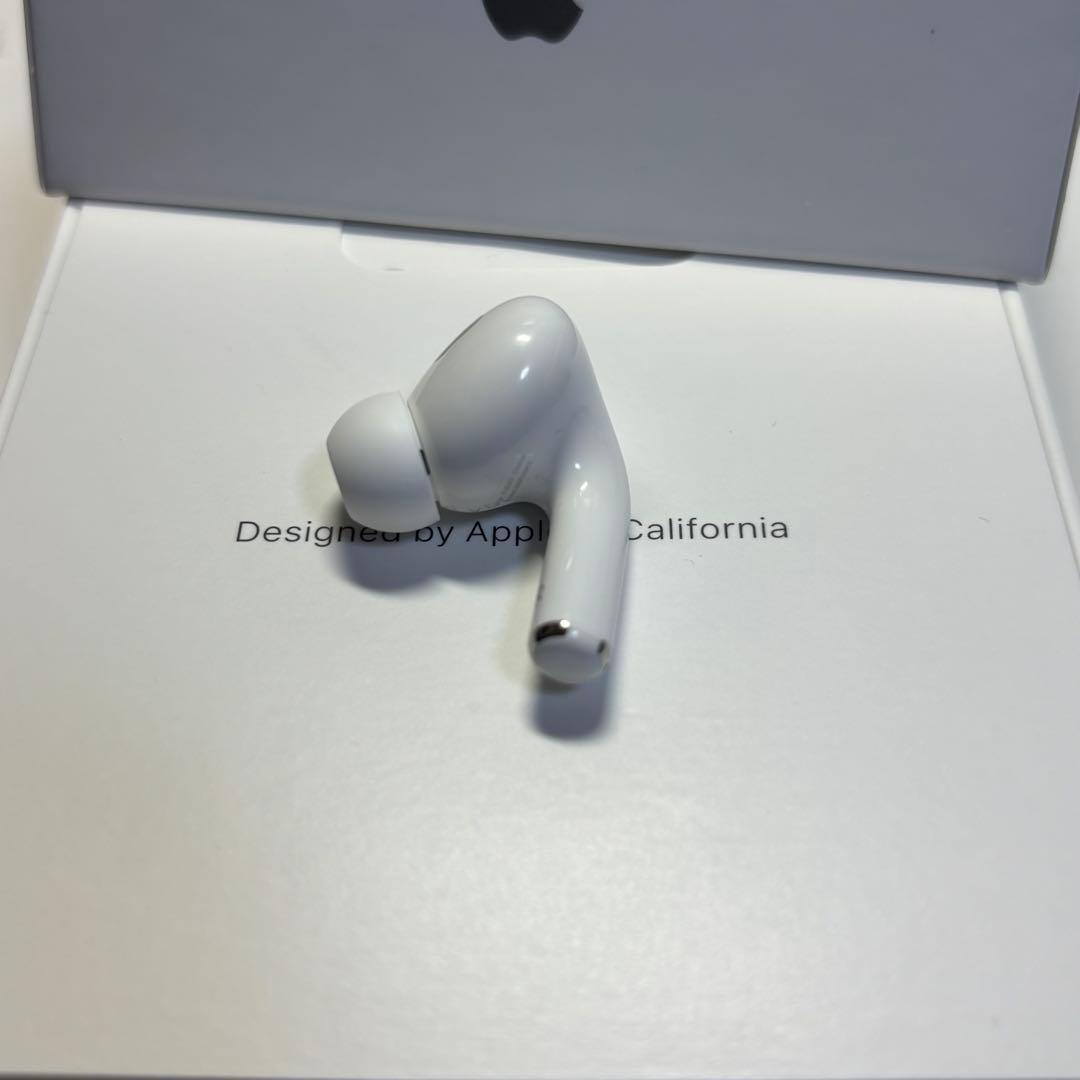 AirPods pro 第二世代 右耳のみ usb-c版 Apple 美品 - メルカリ