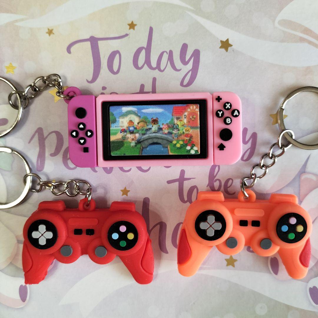 可愛い ゲーム機キーホルダー3個セット アクセサリー - メルカリ