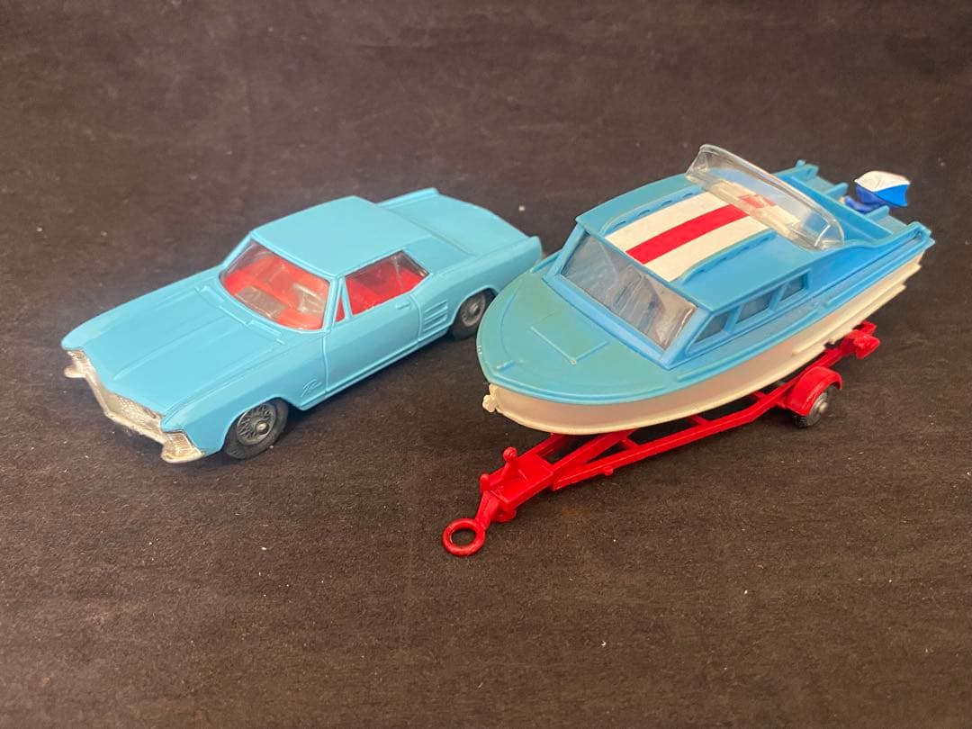 ⭐️Corgi Buick “RIVIERA” SET 1/48 #245