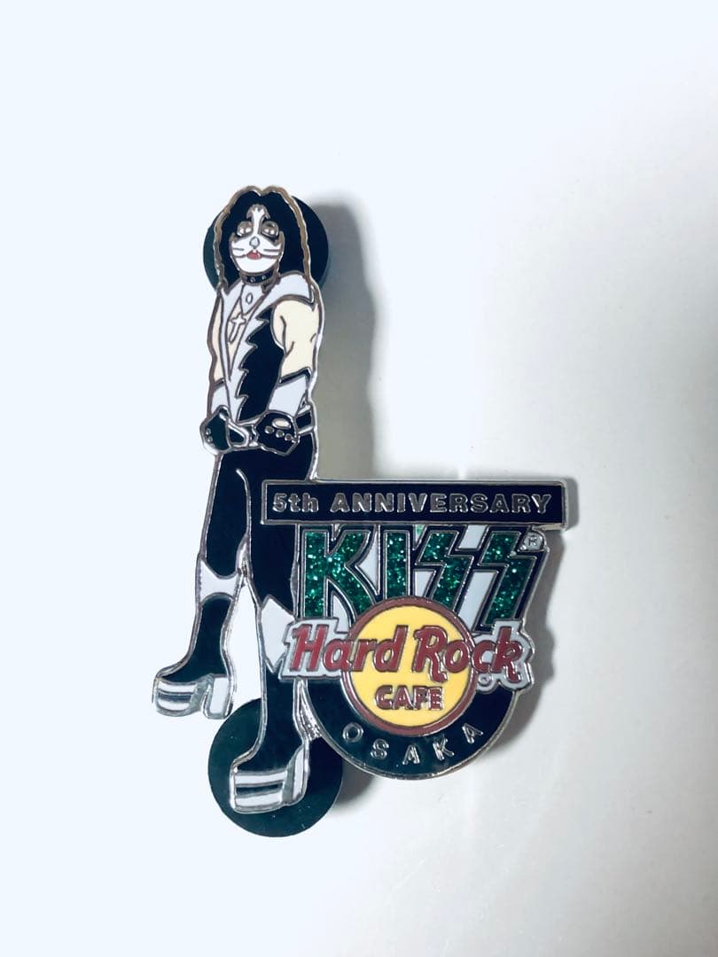 ハードロックカフェ大阪5周年記念　キッスピンバッジセット　希少品