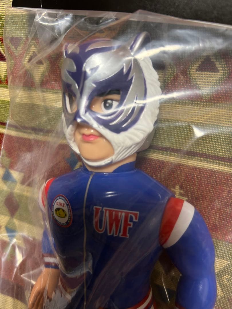 メディコム・トイ×UWF 40周年無限大記念日☆スーパータイガー