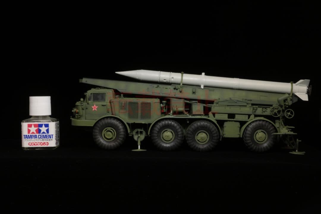 【完成品】 1/35 ソビエト軍 ルーナM 戦術弾道ミサイル トランペッター
