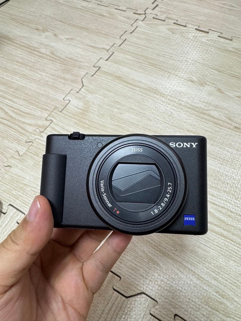 SONY ZV1 コンパクトデジタルカメラ Amazon | SONY(ソニー) コンパクトデジタルカメラ VLOGCAM Vlog用