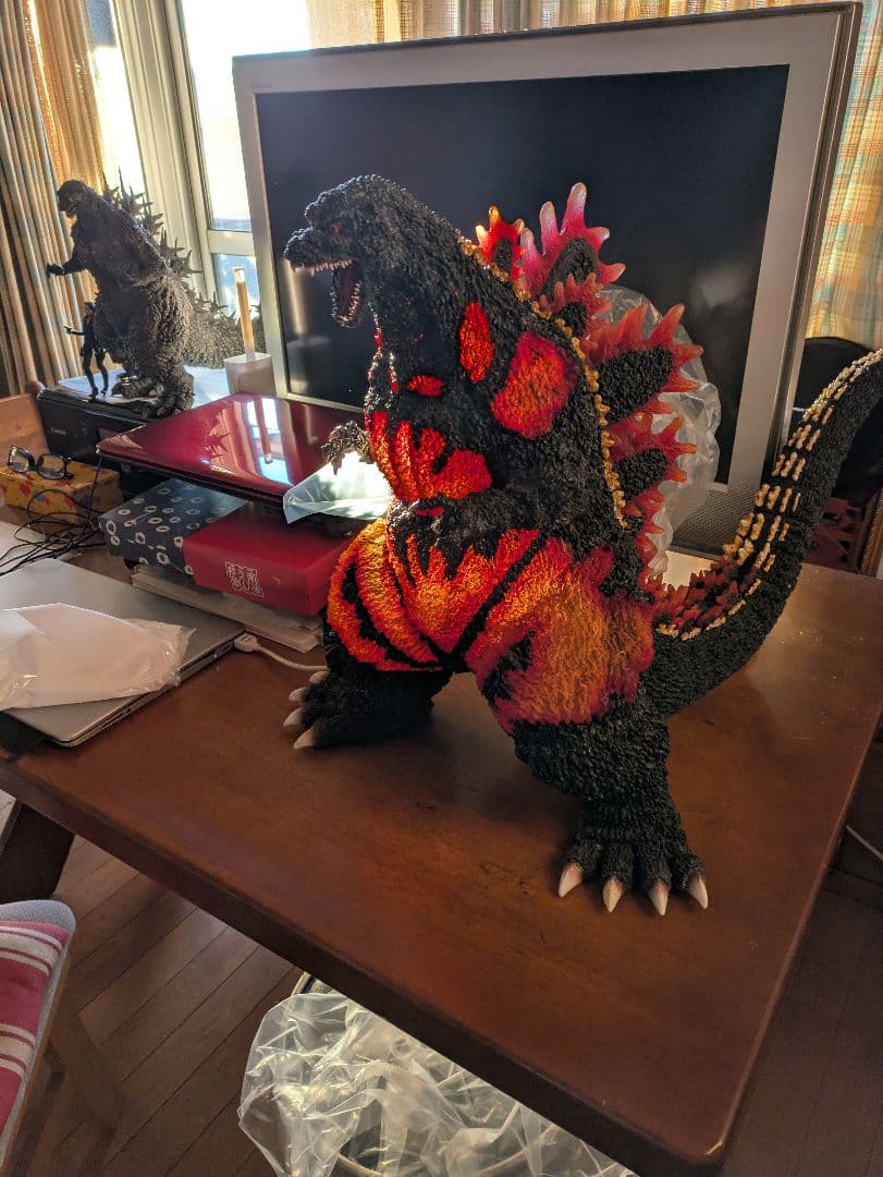 バ-ニングゴジラ特大50センチ要引き取り