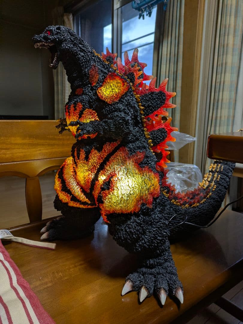 バ-ニングゴジラ特大50センチ要引き取り