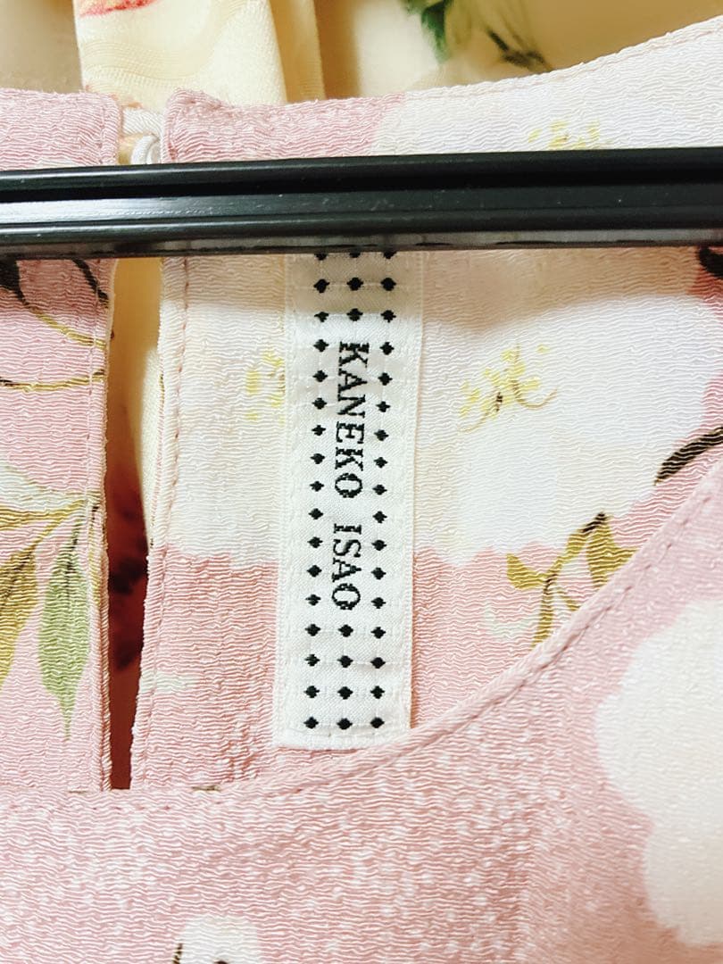 カネコイサオ 和柄 ちりめん 桜柄 フリル長袖ブラウス ピンク系