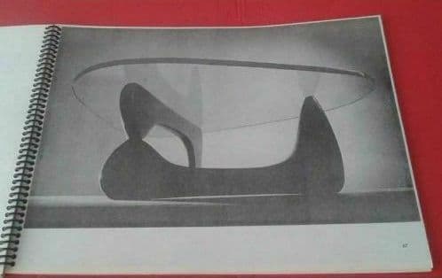 イサムノグチ ハーマンミラー コーヒーテーブル 1944 エズラストーラー撮影